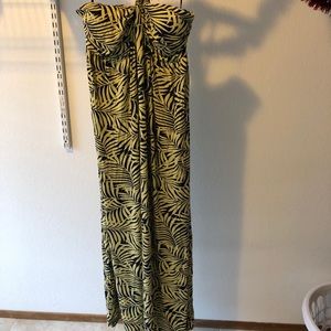 A Pea in the Pod Maxi dress!